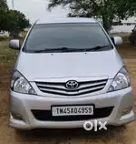 Toyota Innova 2010 Diesel 271000 Km Driven