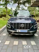 Hyundai Venue 2021 Petrol 17400 Km Driven