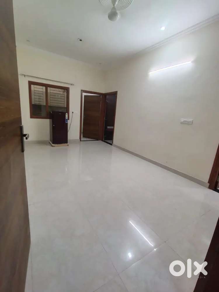 2 Bhk furnished flat in malviya nagar