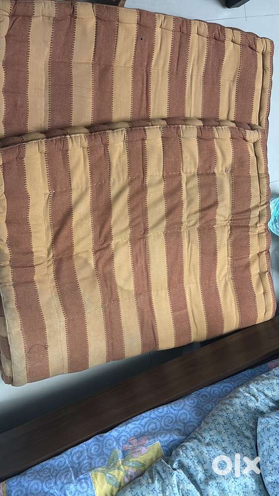 1 mattress and 1 set of 2 curtains available