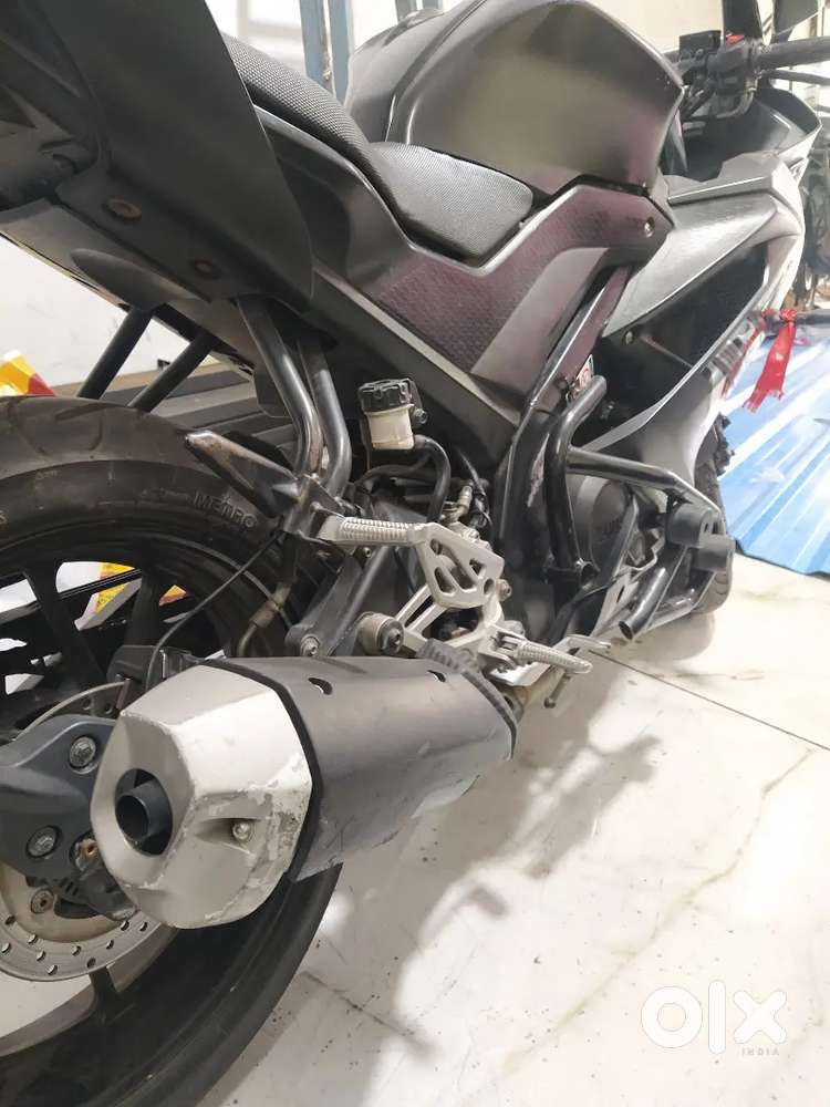 Yamaha R15 V.I.P Nomber