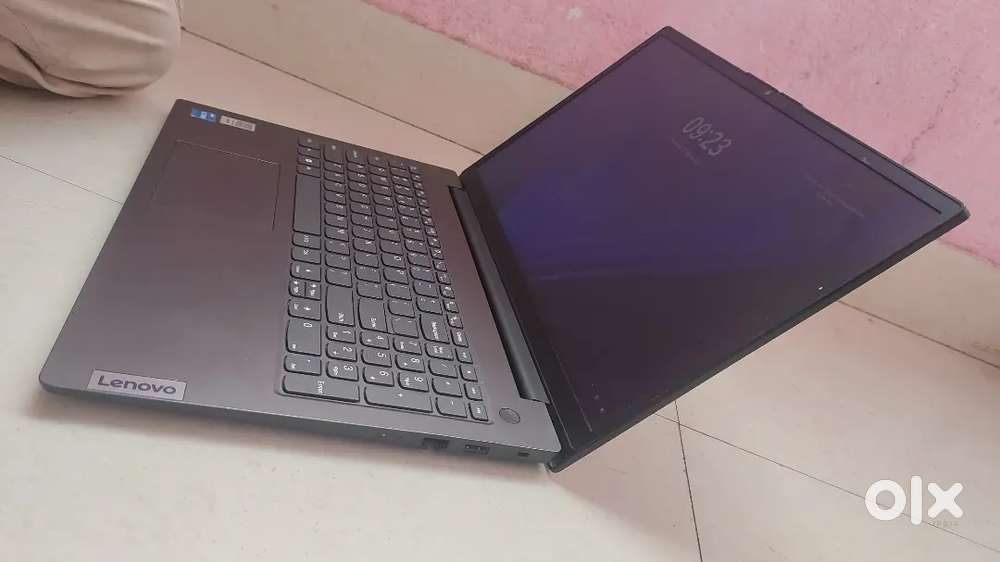 Lenevo 3511 (11th Gen Intel Core i3-1115G4, 8GB RAM, 512GB SSD