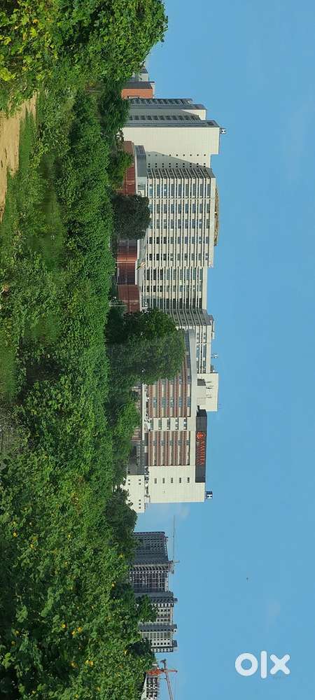 Amrita hospital se 5min ki drive pe plots in 10lcs.