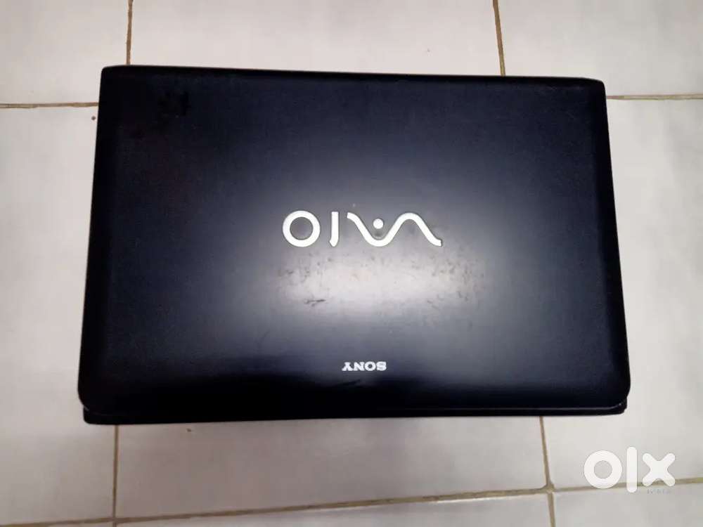 Sony Vaio i5,4gb ,640 gb HDD