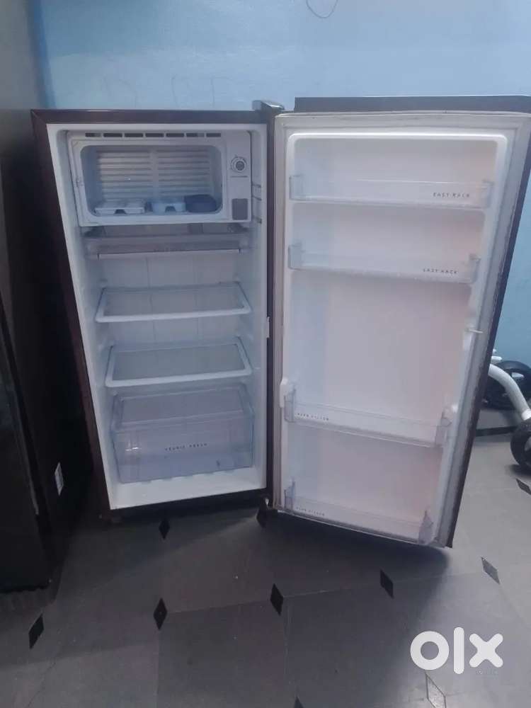 Second hand refrigerator