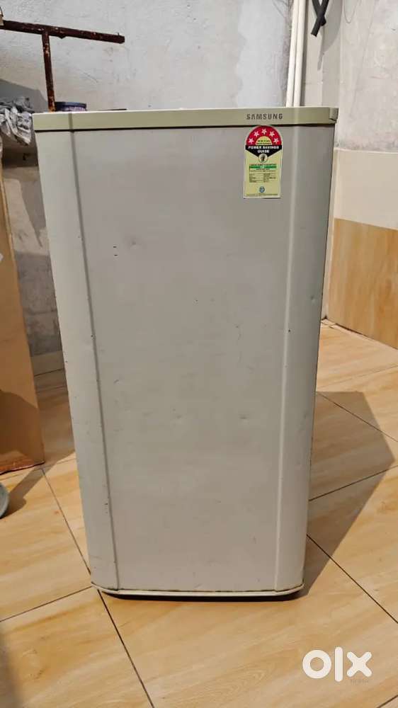SAMSUNG REFRIGERATOR SINGLE DOOR