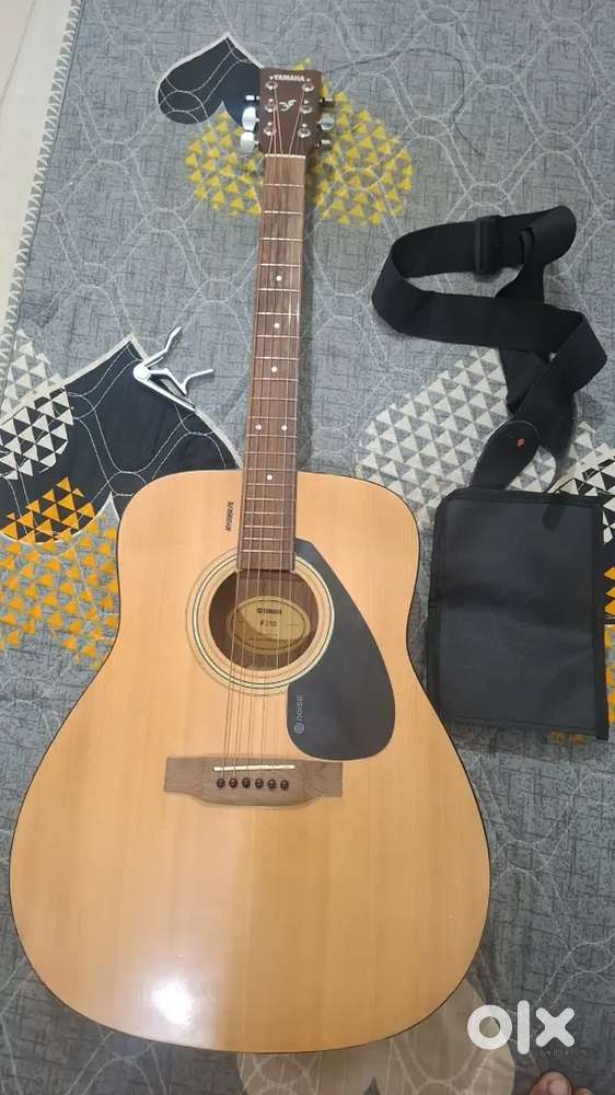 Yamaha f310 Acoustic guitar 41