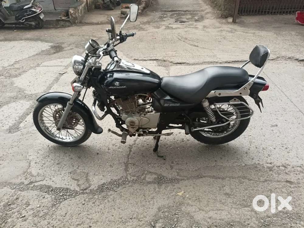 Bajaj Avanger 220
