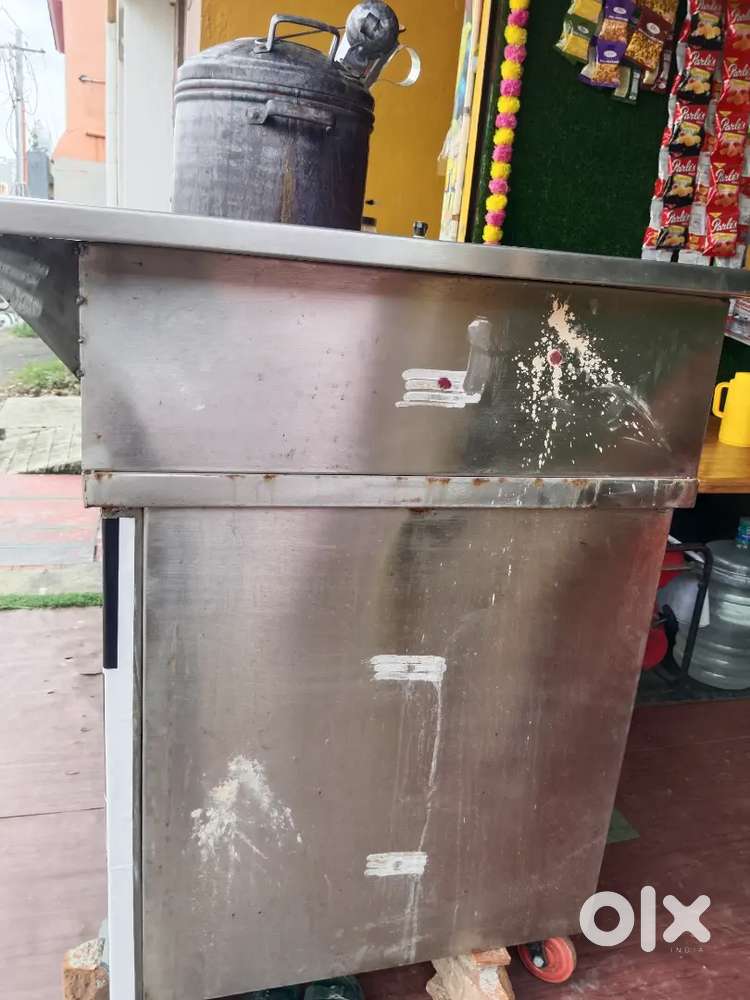 5 1/2 - 2 1/2 tea stall