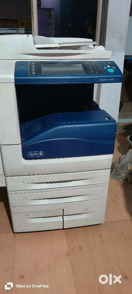 Xerox colour machine chalu condition