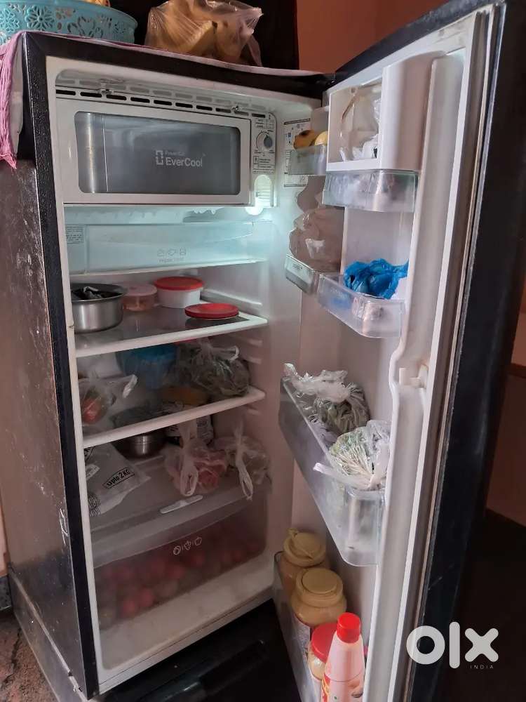 LG fridge 165 lts for sale