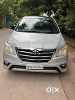 Toyota Innova 2012