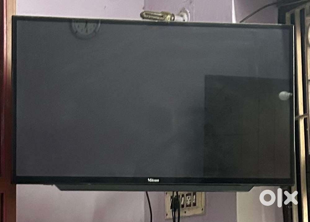 40 inch TV