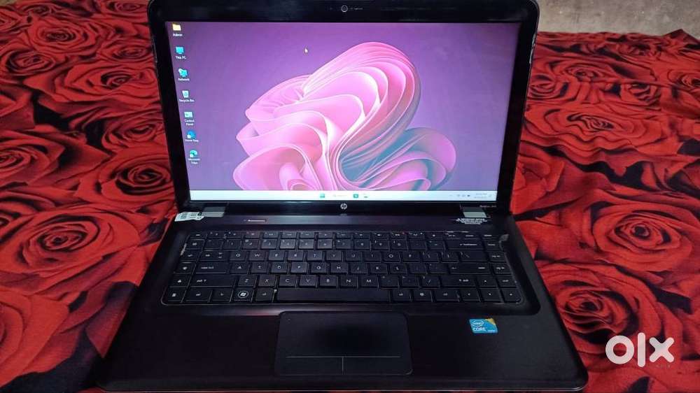 HP IntelCore i3 15.6FHD LED Screen 128gbSSD 300gbHDD 6GBRam HP Charger