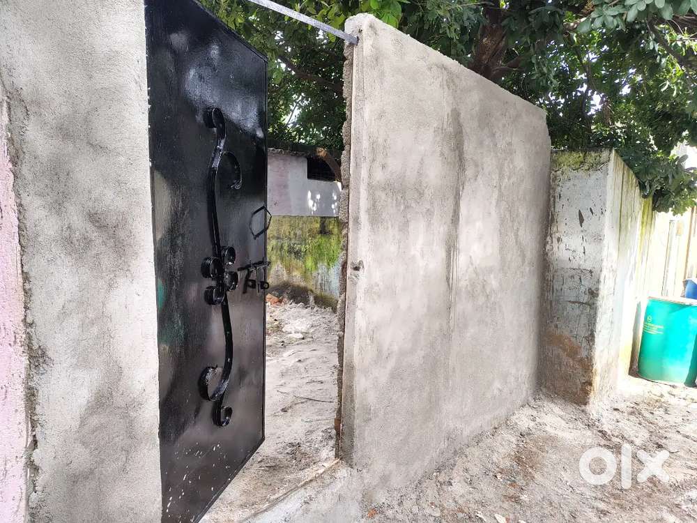 Urgent Sale 50 Sq Yards Guss Open Boundry For Sale Clear Title