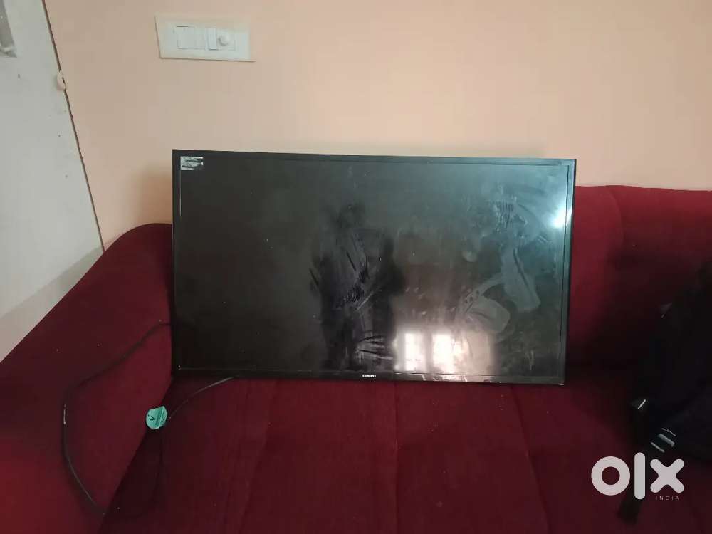 SAMSUNG 40 INCH