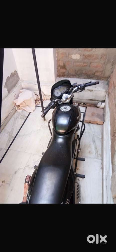 2010 model h Bajaj 150