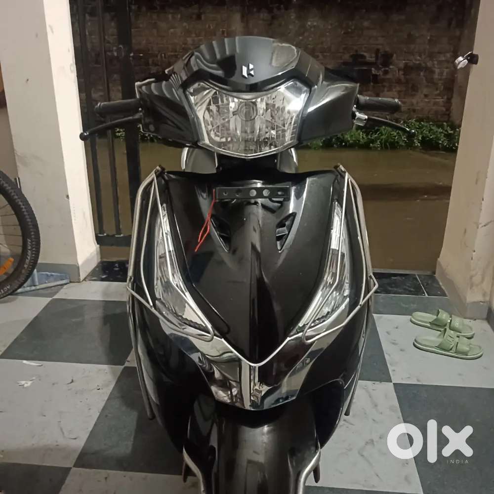 All documents available, frist onwer,5 year insorence,fresh condition