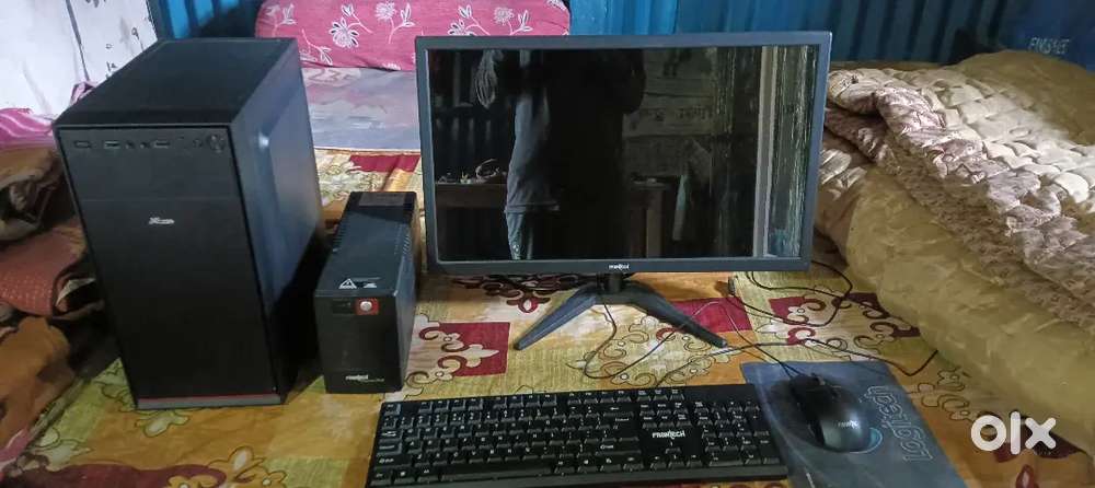 Desktop computer full setup new condition  using it for 3 months.