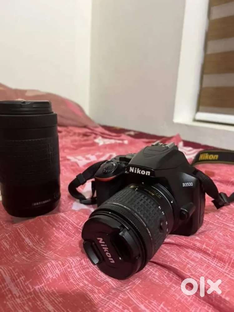 Nikon d3500 dlsr camera 2 lens