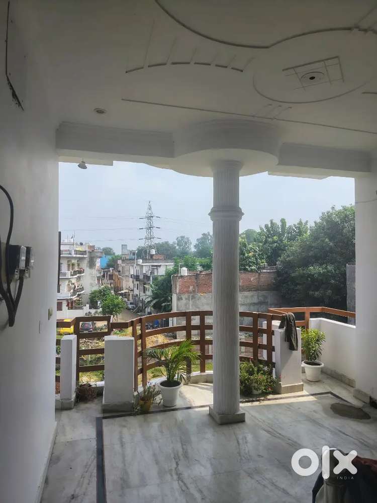 Need a roommate... 2 BHK flat. Fully independent and rent will be half