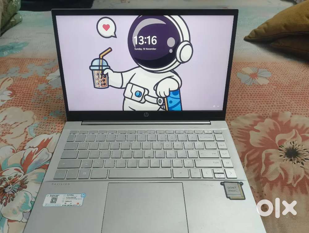 HP Pavilion 14 (perfect new condition)