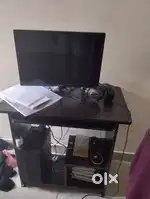 Desktop i5   16gb ram.  500 harddisk