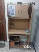 COMPUTER TABLE