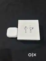 Apple  AirPod 4