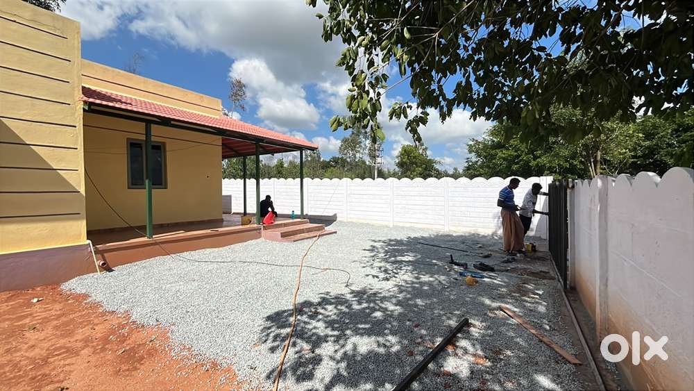 Plot and Tiny House for sale