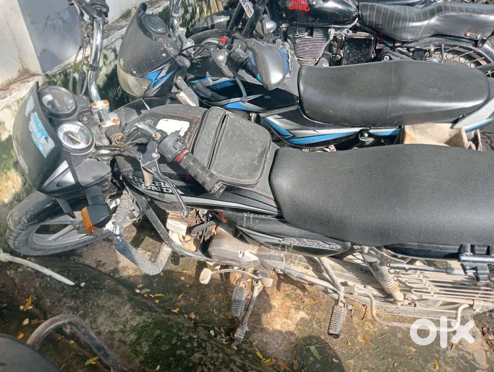 Mere ko motorcycle bhejni hai