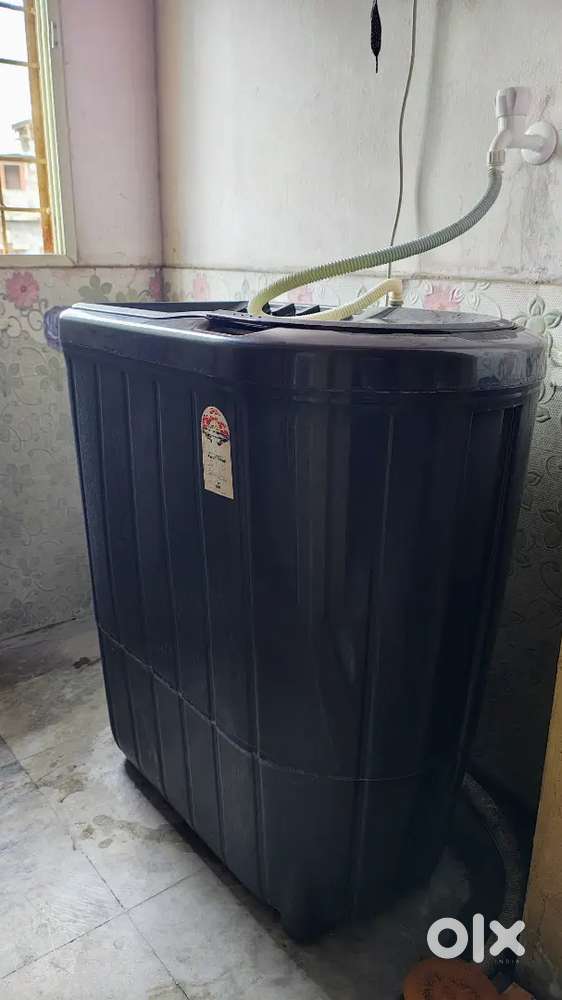 Whirlpool 7kg top load washing machine