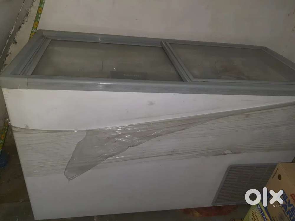User Deep Freezer - 400 to 500 ltr