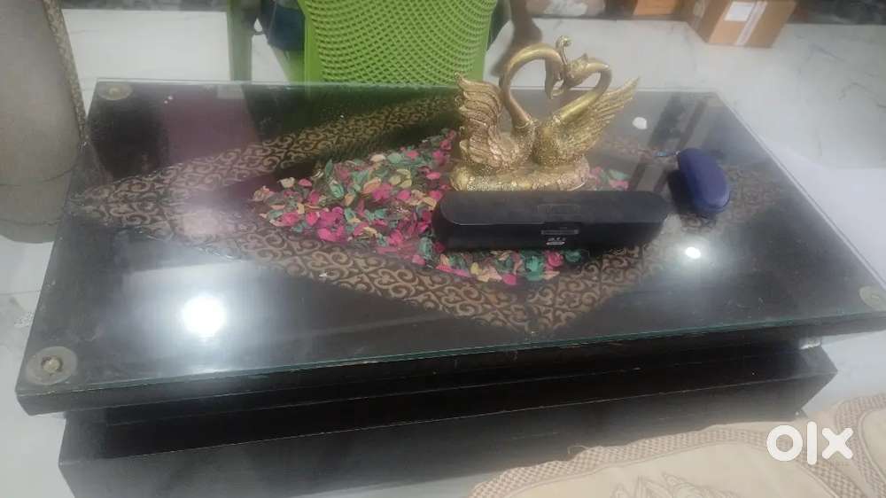 Toughen Glass top table