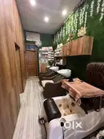 Urgent new men hairdresser