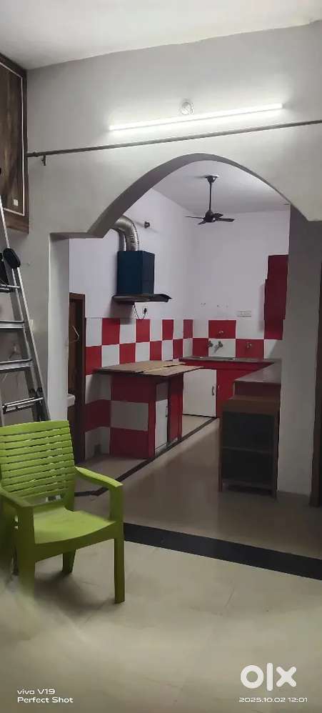 2 BHK only family ke liye कम बजट वाले भी कांटेक्ट करें