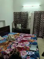 One room set owner free (broker excuse)