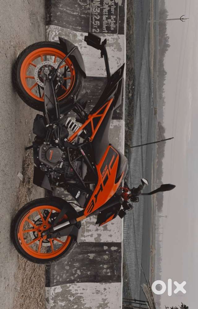 Ktm duke 200 orange