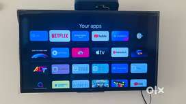 32 inch Sony flat google tv 8 month old