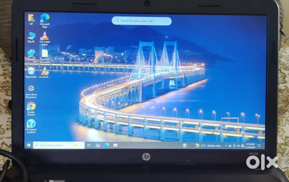 *HP LAPTOP 8GB/256 GB SSD*