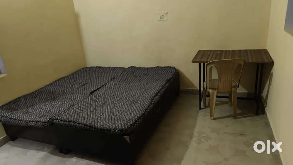 One independence room set. Near doon global University