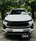 Toyota Innova Hycross 2023