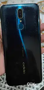 Oppo F11 .