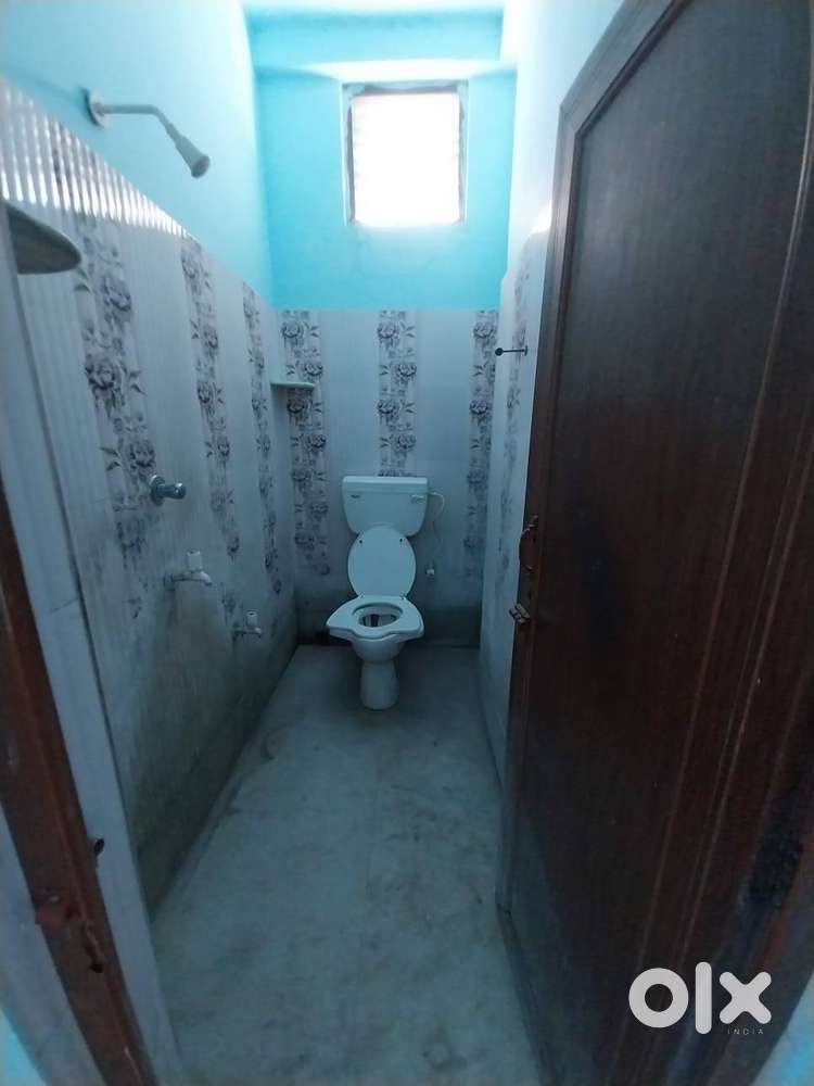 1RK,1BHK,2BHK AVAILABLE NEAR NEWTOWN