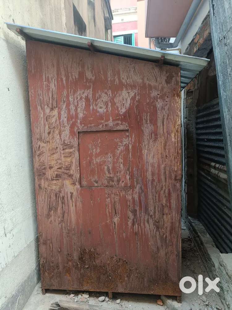 Premium Metalic Food Cart on Sale
at Rs. 45,000