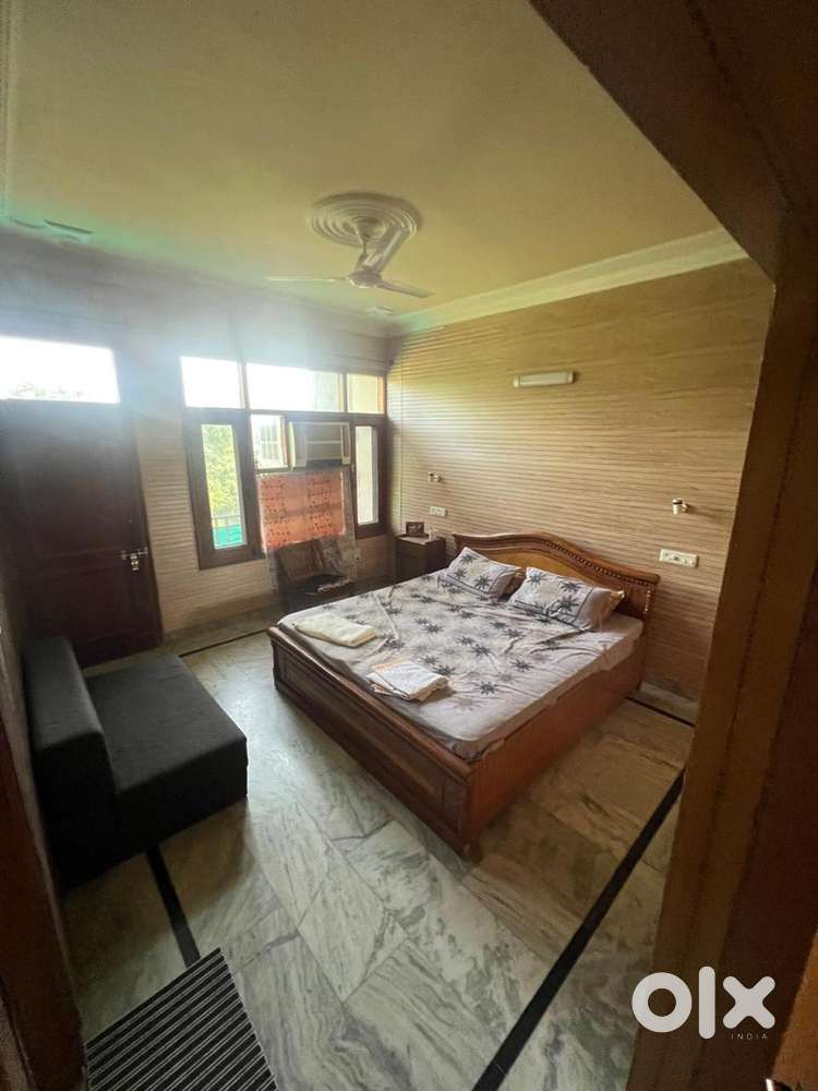 1bhk for rent in sector 77