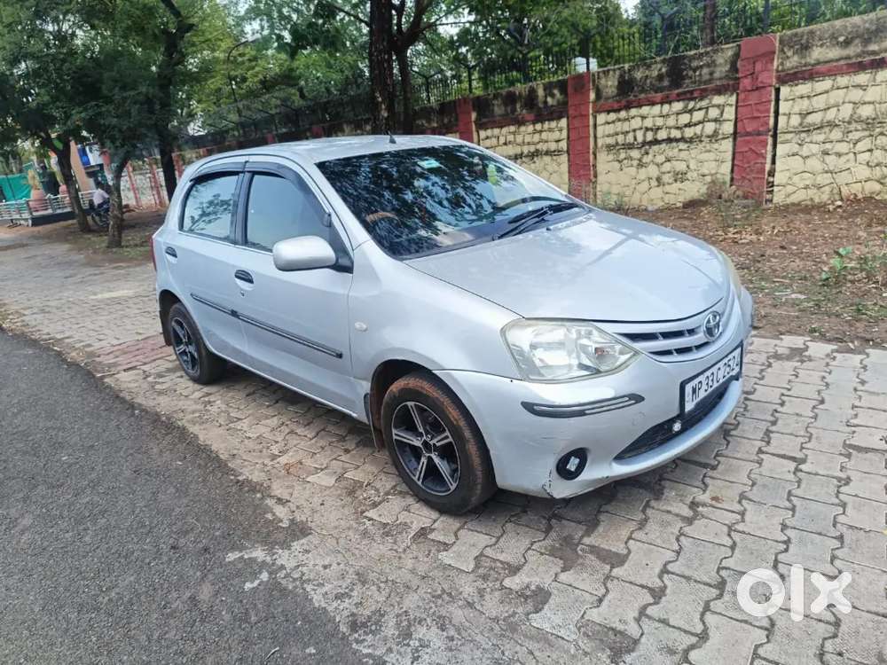 Toyota etios liva 2012