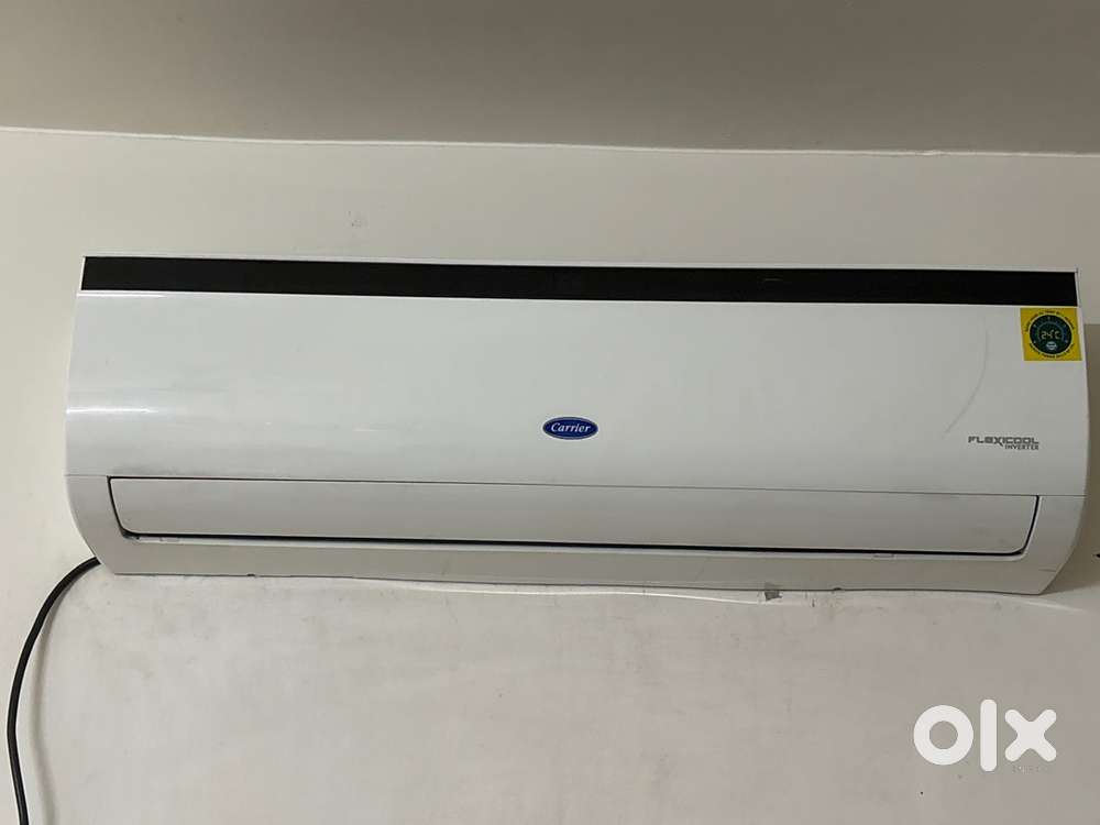 Quick Sale!! 2 Carrier Air Conditioners 1.5 ton Each