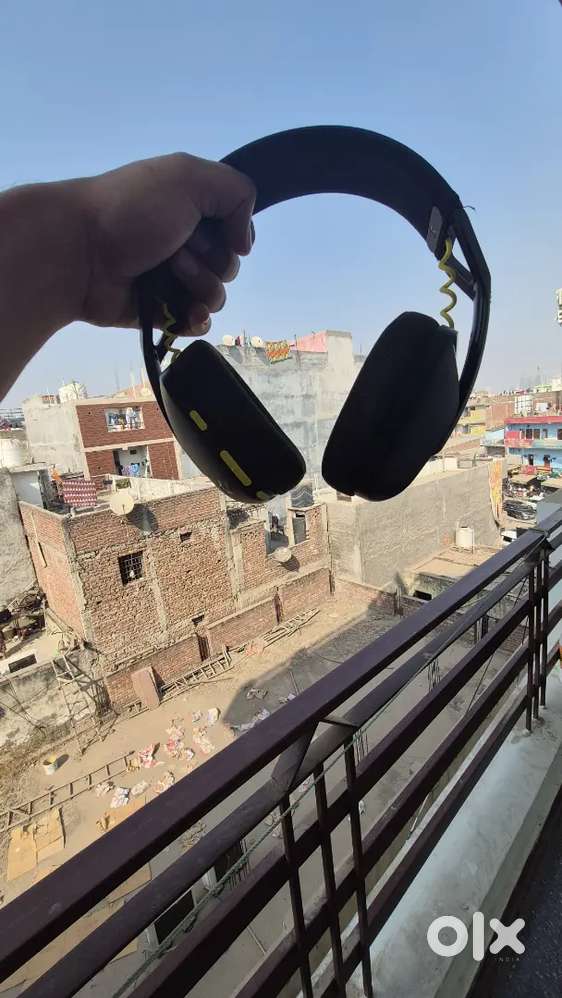 Logitech G435 LIGHTSPEED Gaming Headset – Excellent Condition!