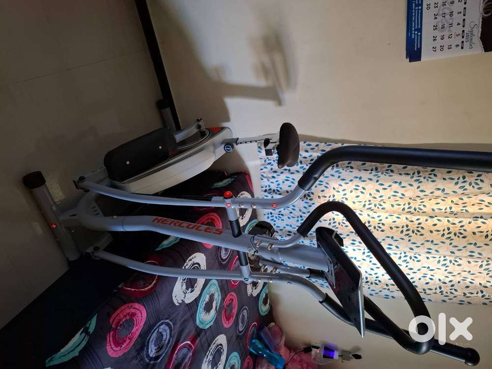 Elliptical cross cycle